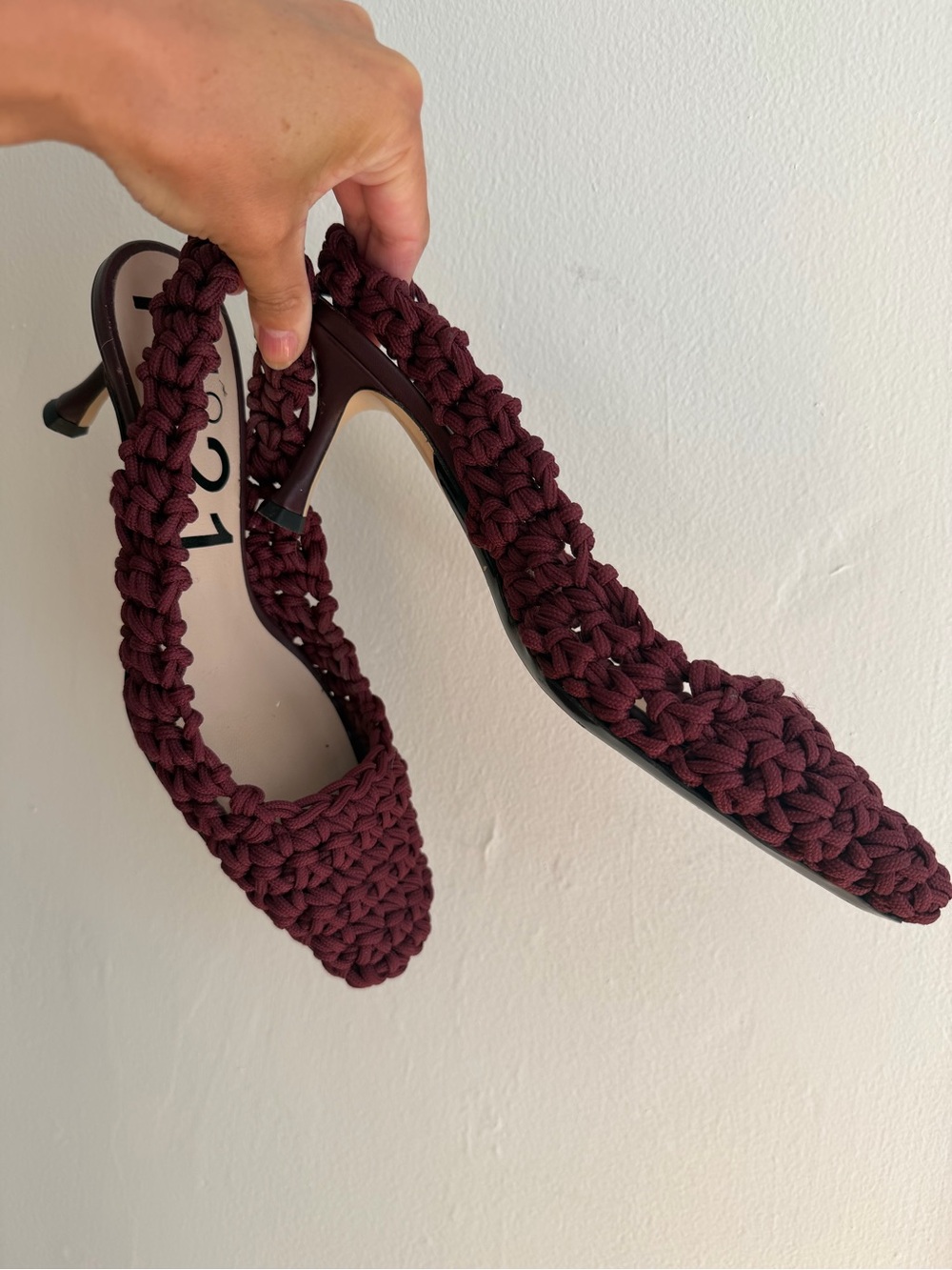Nº21 Woven Slingback Kitten Heel Pumps in Burgundy - Women Shoes